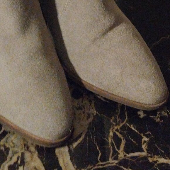 Dolce Vita Suede Boots - Picture 13 of 16